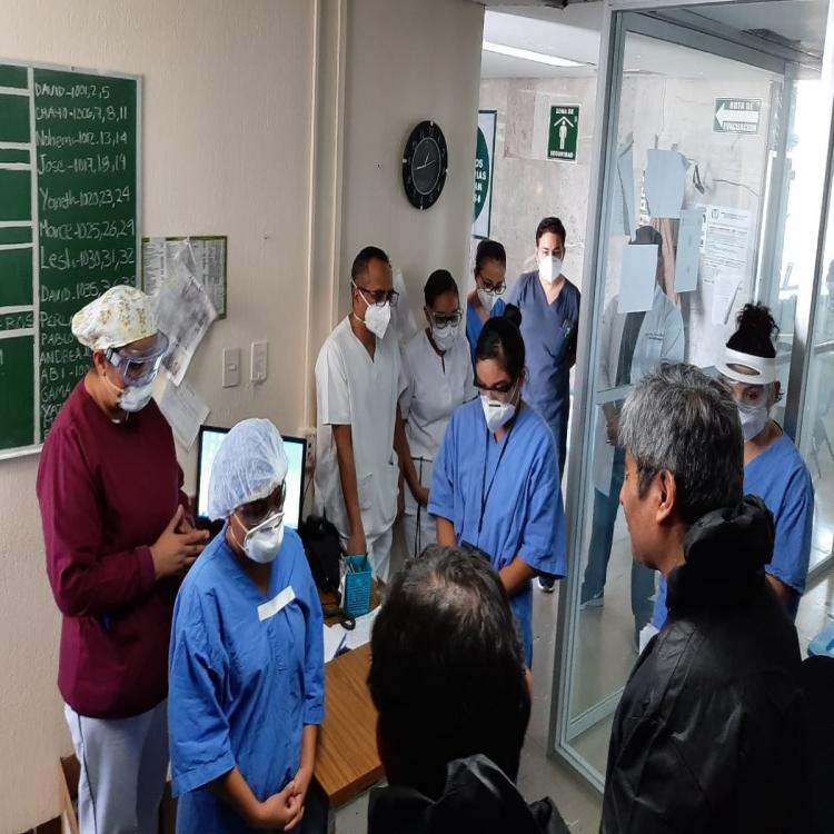 Capellanes Covid-19: Sacerdotes mexicanos que llevan esperanza a hospitales Capellanes Covid-19: Sacerdotes mexicanos que llevan esperanza a hospitales