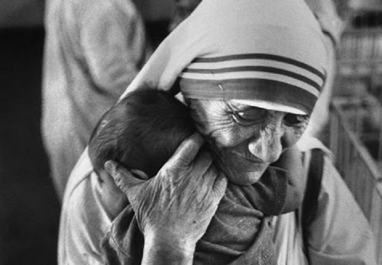 Card. Tagle: En tiempo de prueba, redescubrir el espíritu de la Madre Teresa Card. Tagle: En tiempo de prueba, redescubrir el espíritu de la Madre Teresa