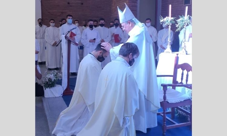 Concordia tiene dos nuevos sacerdotes Concordia tiene dos nuevos sacerdotes