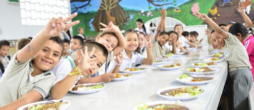 "Desafíos de las políticas alimentario-nutricionales de la Argentina" "Desafíos de las políticas alimentario-nutricionales de la Argentina"