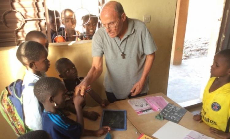 El Papa a los escolapios: educar en el respeto a la persona y a la creación El Papa a los escolapios: educar en el respeto a la persona y a la creación