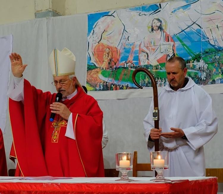 Es viudo, padre de dos hijos y será ordenado sacerdote Es viudo, padre de dos hijos y será ordenado sacerdote