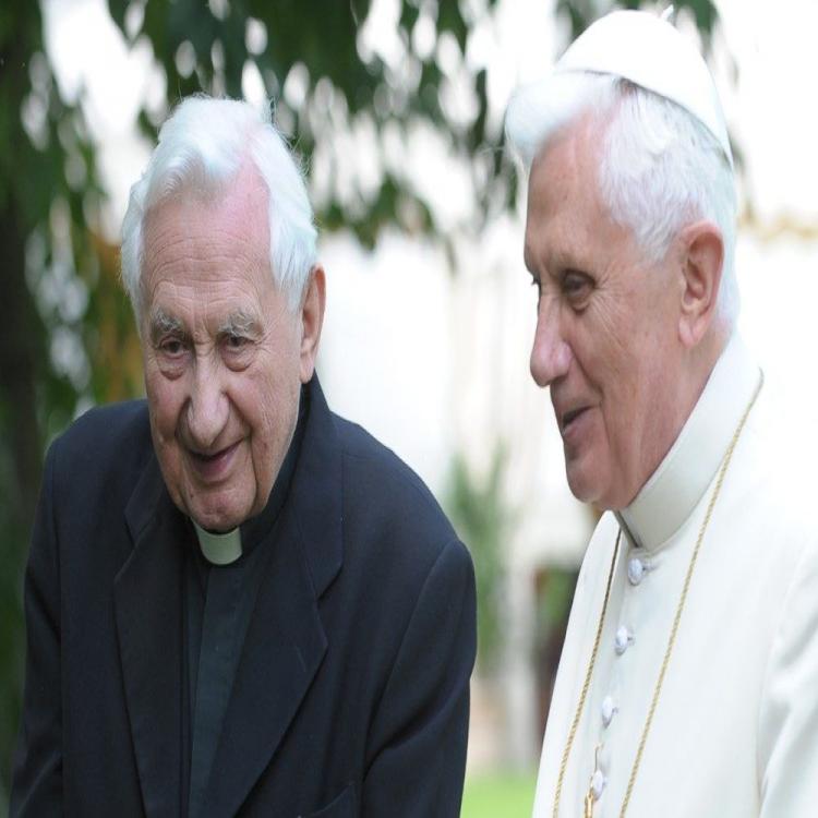 Falleció Georg Ratzinger, hermano mayor de Benedicto XVI, a los 96 años de edad Falleció Georg Ratzinger, hermano mayor de Benedicto XVI, a los 96 años de edad
