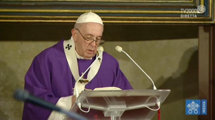 Fieles difuntos: El Papa invitó a no perder la esperanza que da sentido a la vida Fieles difuntos: El Papa invitó a no perder la esperanza que da sentido a la vida
