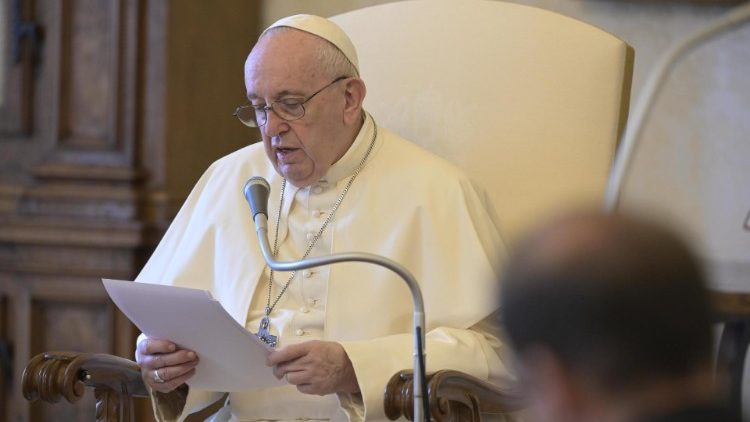 Francisco: El hombre fue creado con una dignidad única Francisco: El hombre fue creado con una dignidad única