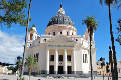 La basílica de Itatí reanudó las misas con presencia de fieles La basílica de Itatí reanudó las misas con presencia de fieles