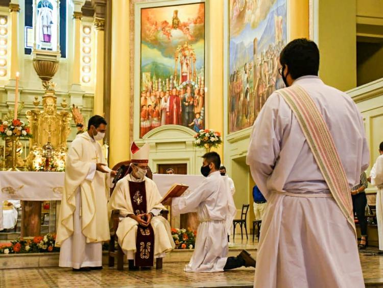 La diócesis de La Rioja tiene un nuevo sacerdote La diócesis de La Rioja tiene un nuevo sacerdote