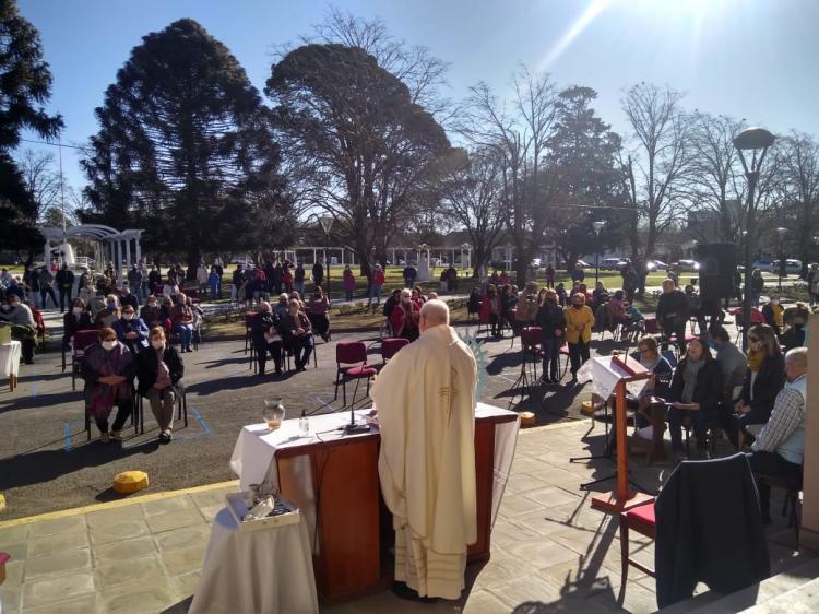 Las comunidades de Nueve de Julio celebraron a San Bernardo de Claraval Las comunidades de Nueve de Julio celebraron a San Bernardo de Claraval