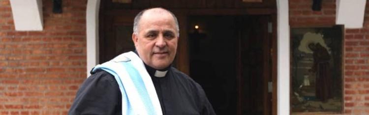 Maradona: La fe, la humildad y el pecado, en la voz del capellán de la AFA Maradona: La fe, la humildad y el pecado, en la voz del capellán de la AFA