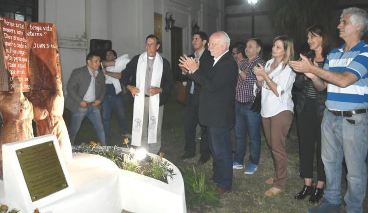 Mes de la Biblia: Oración ecuménica en el Monumento a la Palabra de Dios Mes de la Biblia: Oración ecuménica en el Monumento a la Palabra de Dios