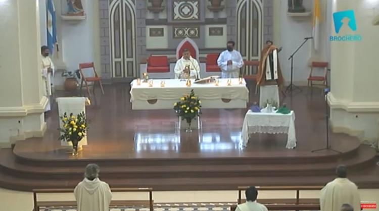 Misa Crismal en Cruz del Eje: "Es Cristo quien actúa a través nuestro", dijo Mons. Araya Misa Crismal en Cruz del Eje: "Es Cristo quien actúa a través nuestro", dijo Mons. Araya