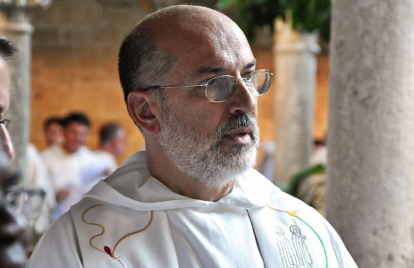 Mons. Azpiroz Costa señaló como "inoportuna" la legalización del aborto Mons. Azpiroz Costa señaló como "inoportuna" la legalización del aborto