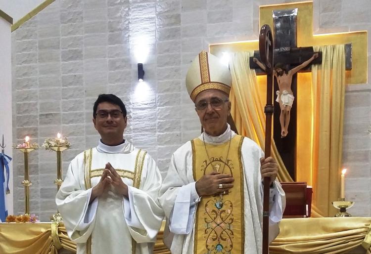Mons. Barbaro ordenó un nuevo diácono para San Roque Mons. Barbaro ordenó un nuevo diácono para San Roque