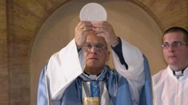 Mons. Castagna: "La Eucaristía, cambia el clima social"