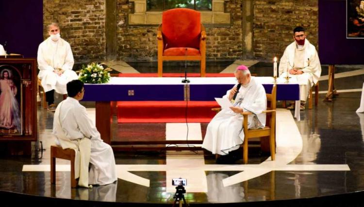Mons. Croxatto al nuevo presbítero: "Hay que estar al lado de la gente" Mons. Croxatto al nuevo presbítero: "Hay que estar al lado de la gente"