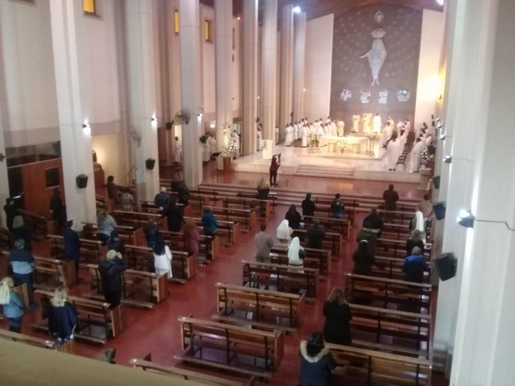 Mons. Domínguez llamó al clero a ungir al pueblo con alegría y esperanza Mons. Domínguez llamó al clero a ungir al pueblo con alegría y esperanza