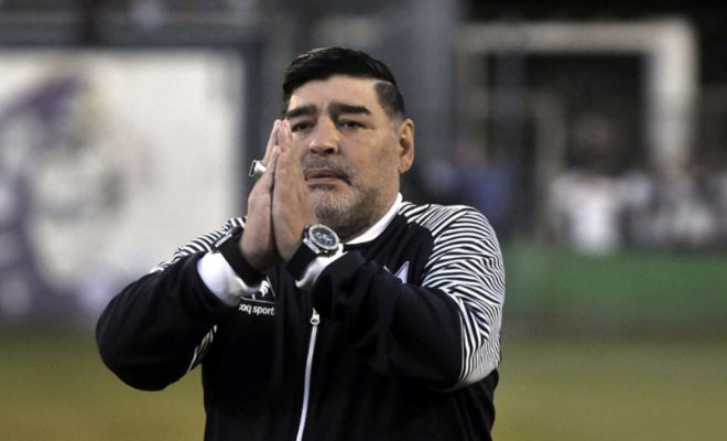 Mons. Fernández: "Maradona nunca negó esa fe de los sencillos" Mons. Fernández: "Maradona nunca negó esa fe de los sencillos"