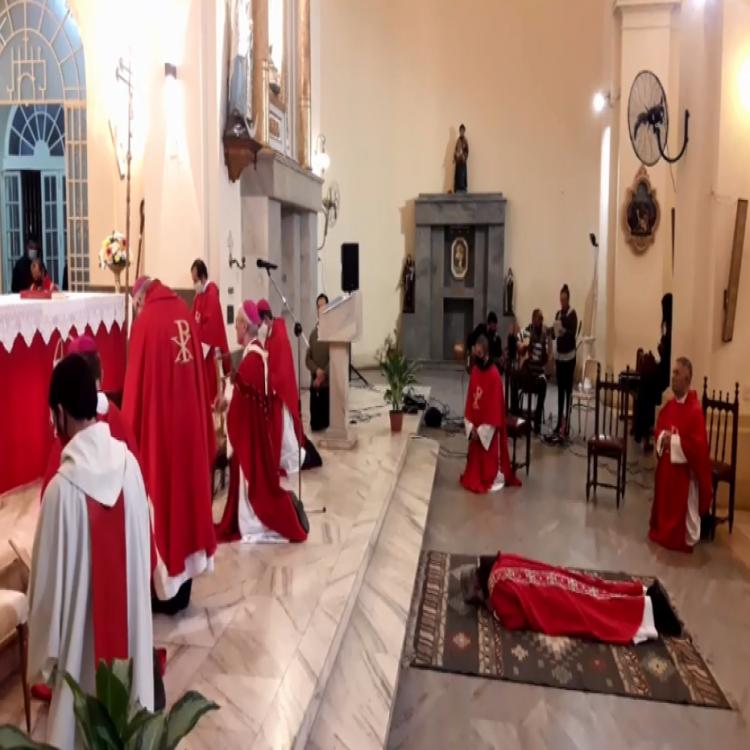 Mons. Larregain fue consagrado obispo auxiliar de Corrientes Mons. Larregain fue consagrado obispo auxiliar de Corrientes