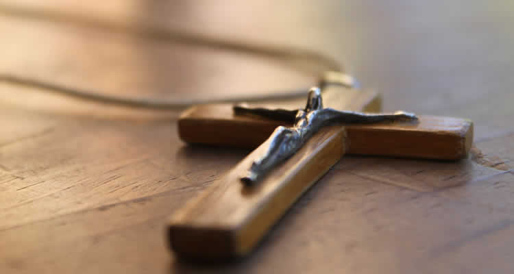 Mons. Mestre: "Unir nuestras cruces a la de Jesús" Mons. Mestre: "Unir nuestras cruces a la de Jesús"