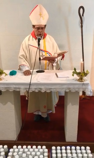 Mons. Tissera presidió la misa crismal y valoró a los "samaritanos" de esta pandemia Mons. Tissera presidió la misa crismal y valoró a los "samaritanos" de esta pandemia