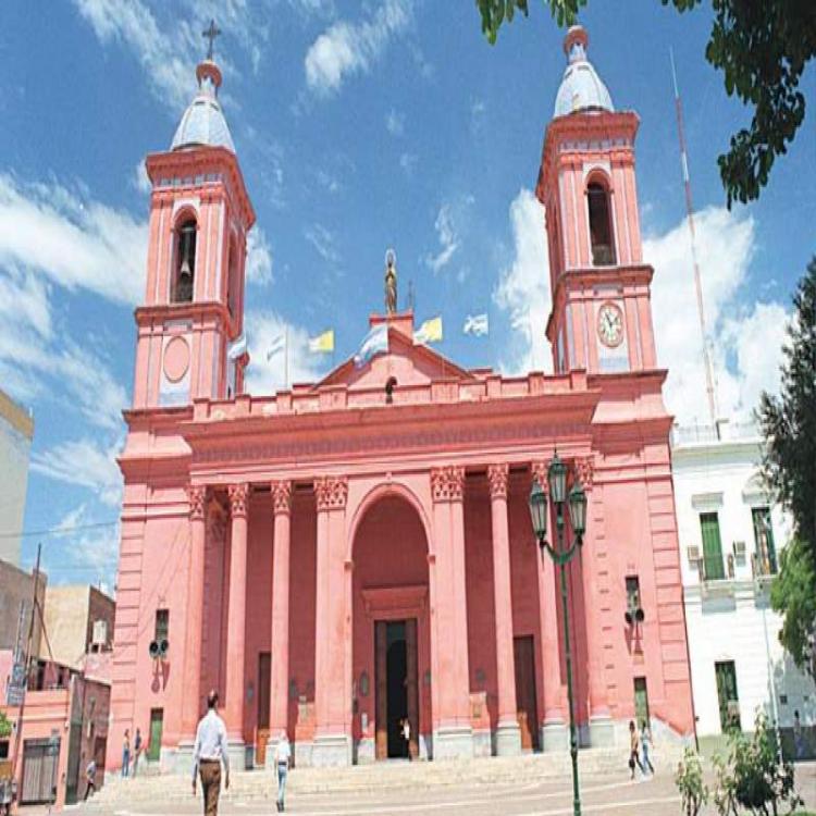 Covid-19: Mons. Urbanc dispuso cerrar todos los templos de Catamarca Covid-19: Mons. Urbanc dispuso cerrar todos los templos de Catamarca