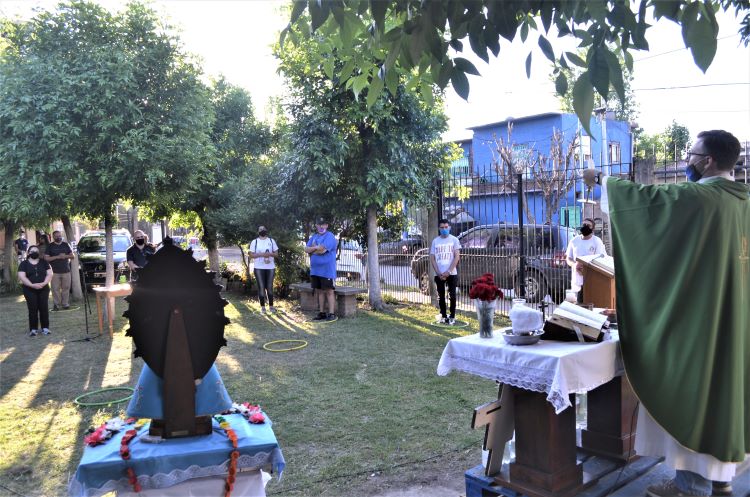 Nuevas indicaciones para las celebraciones litúrgicas en Lomas de Zamora Nuevas indicaciones para las celebraciones litúrgicas en Lomas de Zamora