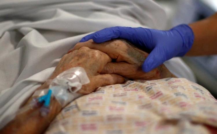 Protocolo para el acompañamiento de pacientes en el final de la vida Protocolo para el acompañamiento de pacientes en el final de la vida