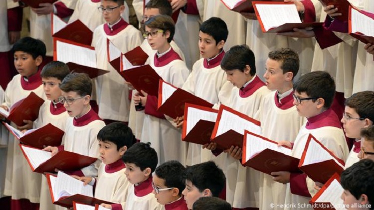 Un sacerdote brasileño nuevo director del Coro de la Capilla Sixtina Un sacerdote brasileño nuevo director del Coro de la Capilla Sixtina
