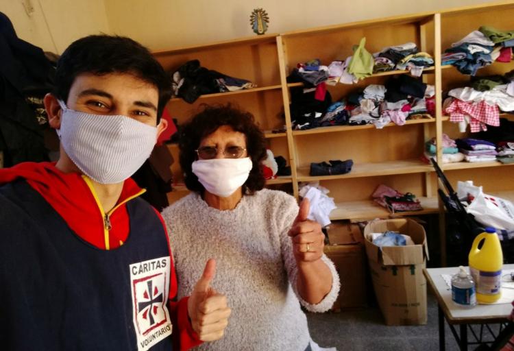 Voluntarios de Cáritas: Amor cercano, que cuida, incluye y transforma Voluntarios de Cáritas: Amor cercano, que cuida, incluye y transforma