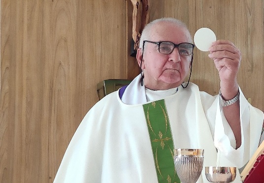 Acción de gracias en Posadas por los 80 años de un sacerdote Acción de gracias en Posadas por los 80 años de un sacerdote