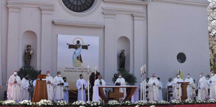 "Esquiú, un pastor que se entregó a los pobres al estilo de San Francisco" "Esquiú, un pastor que se entregó a los pobres al estilo de San Francisco"