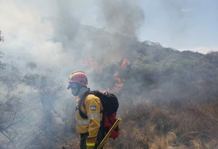 Cercanía de Mons. Braida con los afectados por incendios forestales Cercanía de Mons. Braida con los afectados por incendios forestales