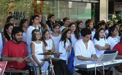 Coro Navideño de Niñas en el atrio de San José de Flores Coro Navideño de Niñas en el atrio de San José de Flores