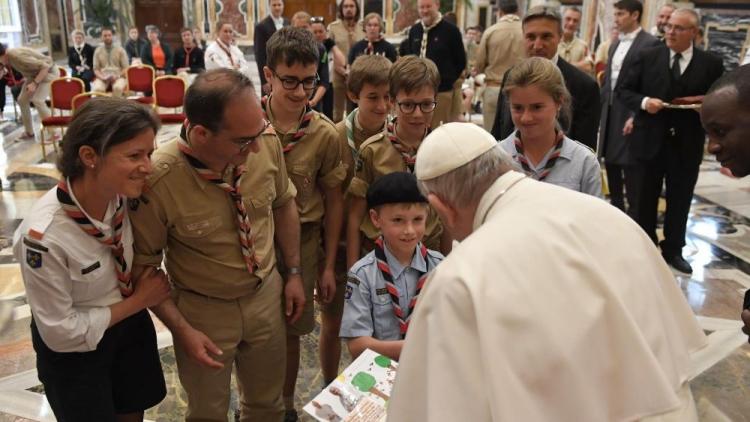 El Papa a Scouts franceses: sean discípulos sembradores de esperanza El Papa a Scouts franceses: sean discípulos sembradores de esperanza