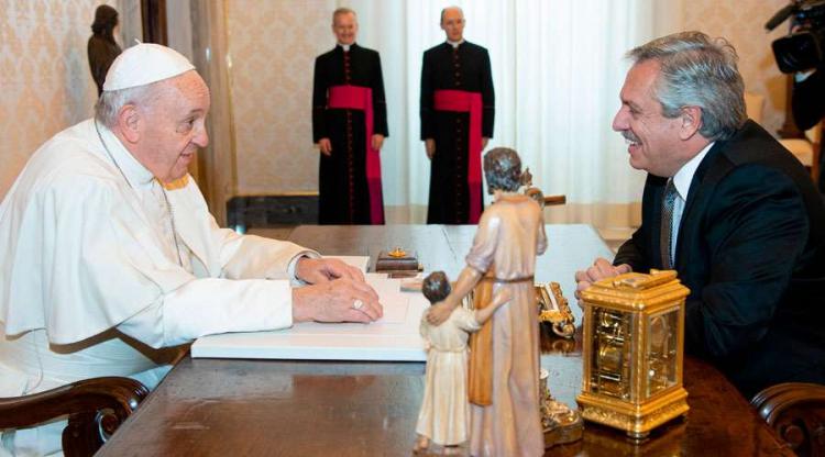 El Papa agradeció al presidente Fernández por sus deseos de pronta recuperación El Papa agradeció al presidente Fernández por sus deseos de pronta recuperación