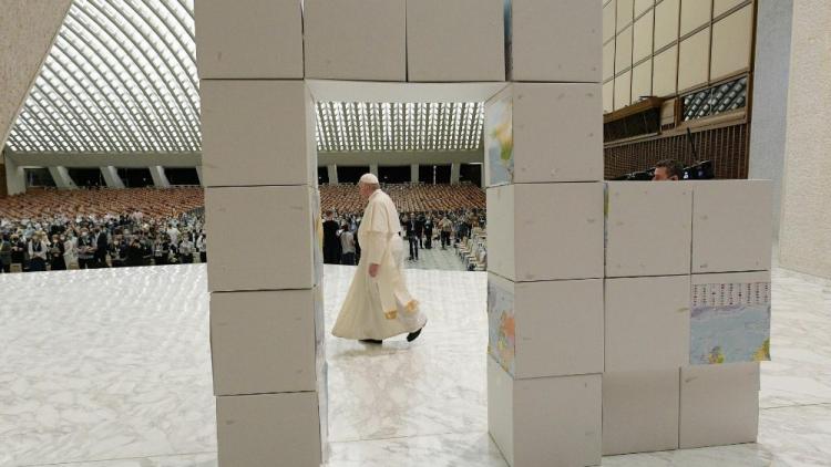 El ecumenismo, una escucha comunitaria El ecumenismo, una escucha comunitaria