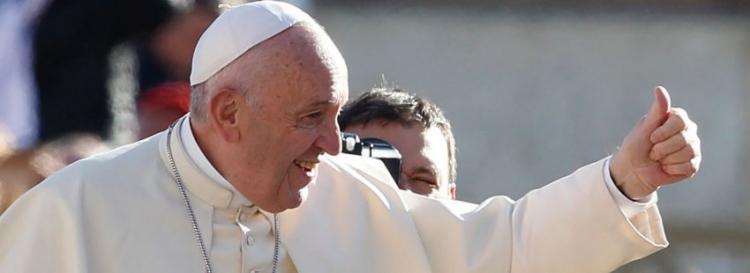 El Papa Francisco reaccionó bien tras ser sometido a una cirugía El Papa Francisco reaccionó bien tras ser sometido a una cirugía