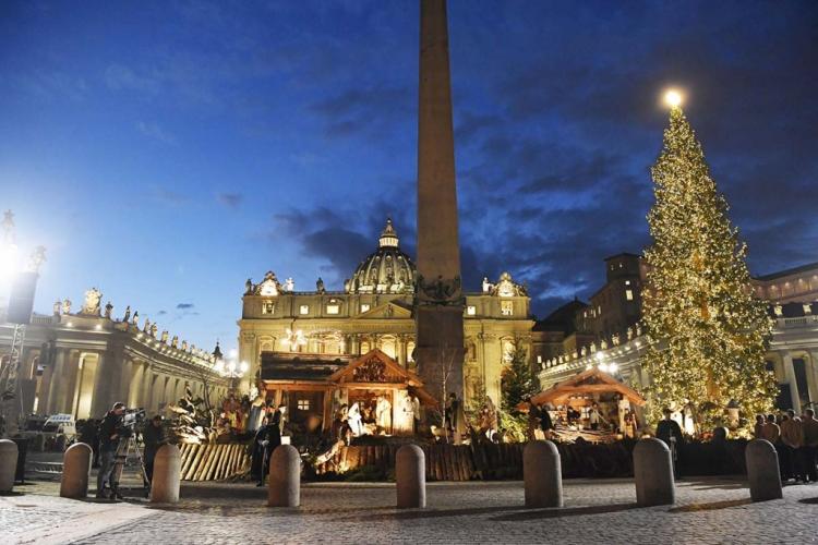 El Papa no visitará el pesebre de la Plaza San Pedro para evitar contagios El Papa no visitará el pesebre de la Plaza San Pedro para evitar contagios