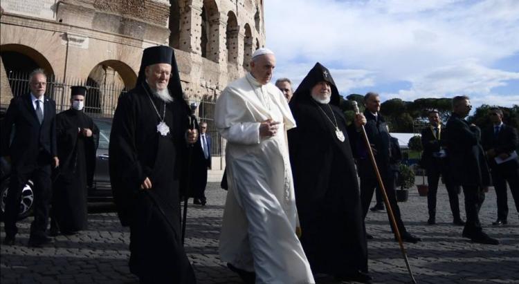 El Papa pidió desactivar cualquier tentación fundamentalista de las religiones El Papa pidió desactivar cualquier tentación fundamentalista de las religiones