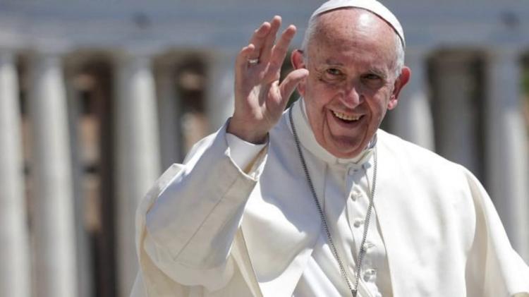 El Papa sigue mejorando tras la operación y agradece los mensajes y oraciones El Papa sigue mejorando tras la operación y agradece los mensajes y oraciones