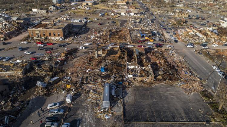 Estados Unidos: Tristeza y oración del Papa por las víctimas del tornado Estados Unidos: Tristeza y oración del Papa por las víctimas del tornado