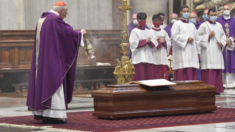 Exequias del Card. Martínez Somalo: "Amó a la Iglesia con inteligencia y bondad" Exequias del Card. Martínez Somalo: "Amó a la Iglesia con inteligencia y bondad"