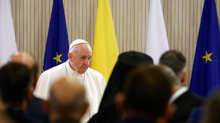 Francisco a autoridades de Chipre: El camino de la paz está marcado por el diálogo Francisco a autoridades de Chipre: El camino de la paz está marcado por el diálogo