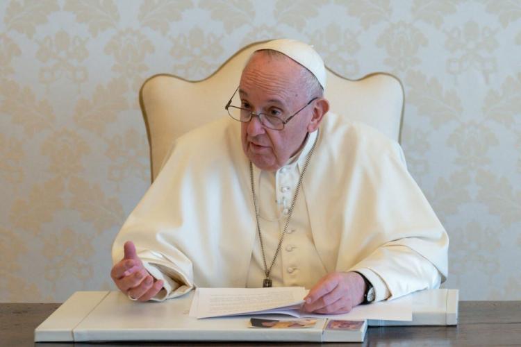 Francisco: El trabajo dignifica al hombre, no se puede vivir de subsidios Francisco: El trabajo dignifica al hombre, no se puede vivir de subsidios