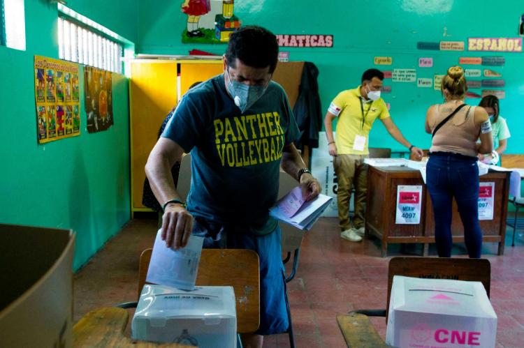 Honduras: Los obispos piden no votar a políticos corruptos manchados por el crimen Honduras: Los obispos piden no votar a políticos corruptos manchados por el crimen