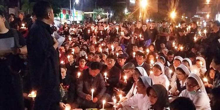 Indonesia: Obispos católicos y protestantes dan mensaje navideño conjunto Indonesia: Obispos católicos y protestantes dan mensaje navideño conjunto