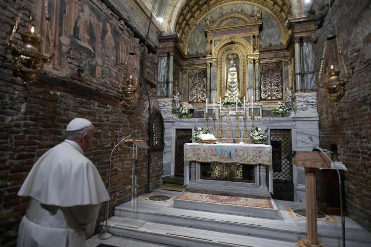 La Casa de la Virgen María en el santuario de Loreto La Casa de la Virgen María en el santuario de Loreto