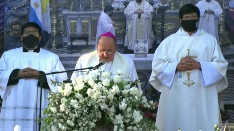 Mons. Cargnello al renovar el Pacto de Fidelidad: "Líbranos de esta pandemia" Mons. Cargnello al renovar el Pacto de Fidelidad: "Líbranos de esta pandemia"
