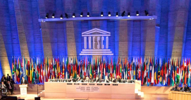 Francisco a la Unesco: "El Evangelio es el mensaje más humanizador"