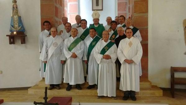 Mons. Canecín agradece el servicio cotidiano de los diáconos permanentes Mons. Canecín agradece el servicio cotidiano de los diáconos permanentes
